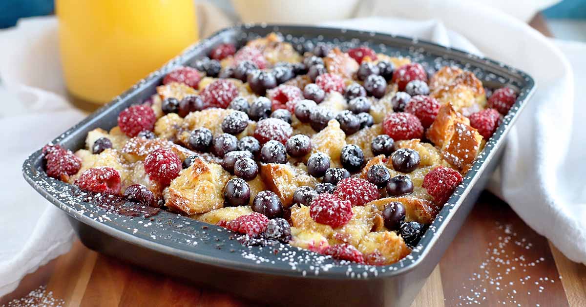 Delicious Recipes with Berry Filled Healthy Foods for Glowing Skin